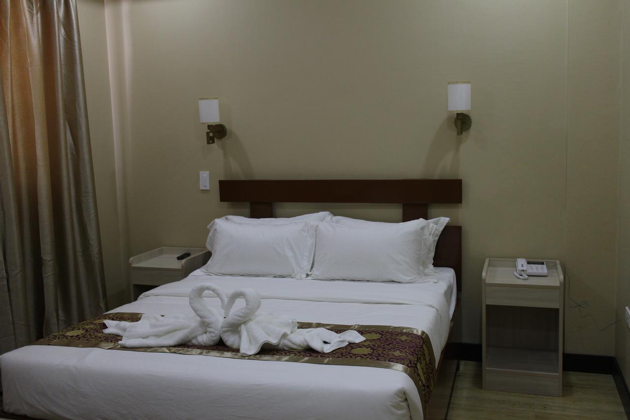 Southview Hotel Dumaguete City Bagian luar foto